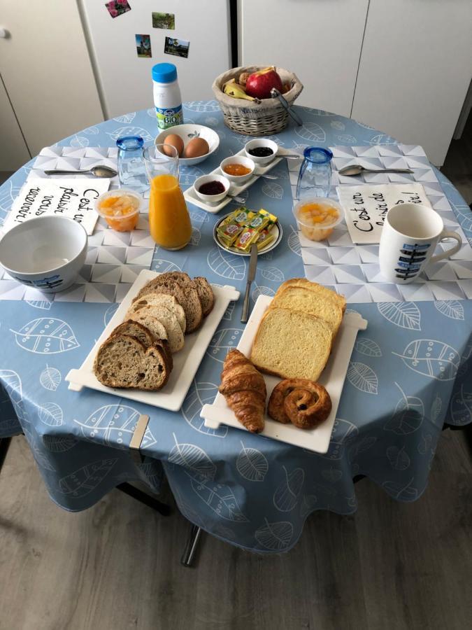 « Chez Annie » Bed & Breakfast Doué-la-Fontaine Eksteriør bilde