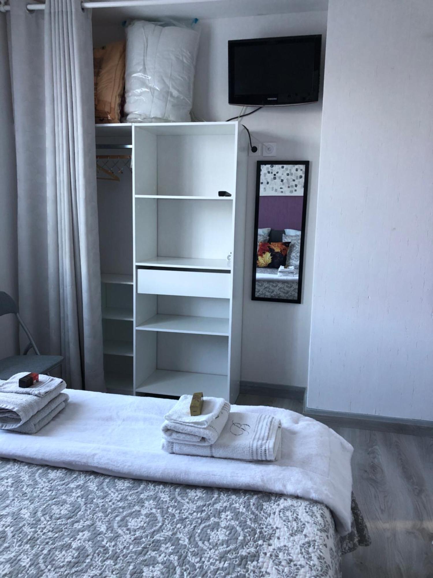 « Chez Annie » Bed & Breakfast Doué-la-Fontaine Eksteriør bilde